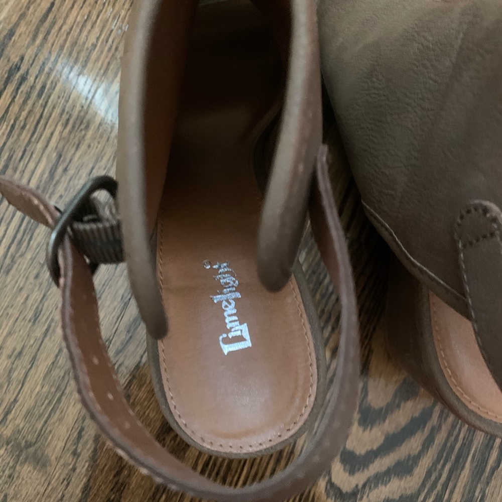 Wedges - Picture 6 of 6